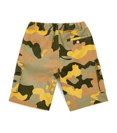 Bermuda shorts in fleece with camo print .